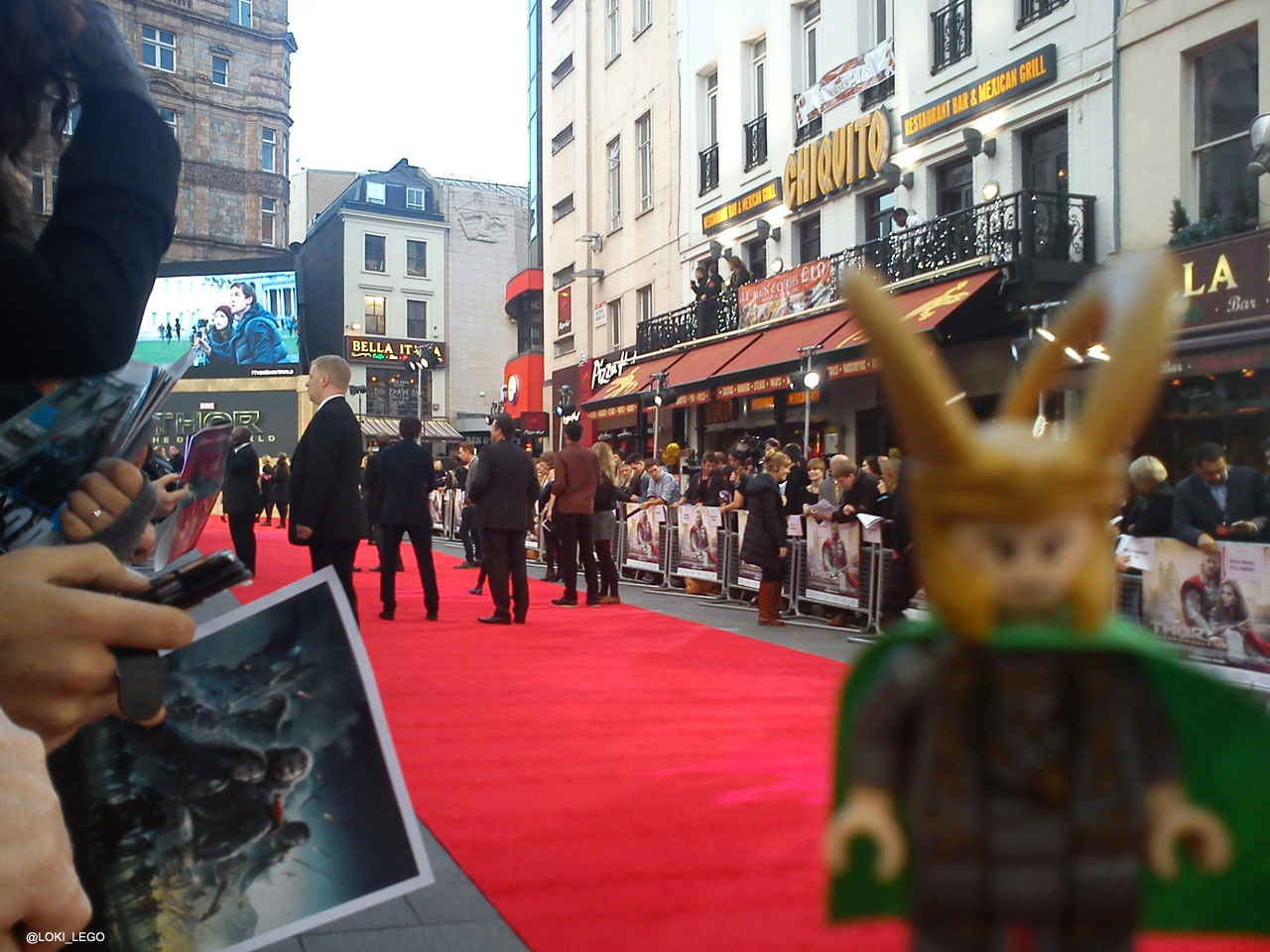Read more about the article I Enjoy a Magnificent Day at the Thor: The Dark World UK Premiere